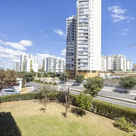 Διαμέρισμα Contemporary Sandy Flat - Terrace & Seaside Portimão