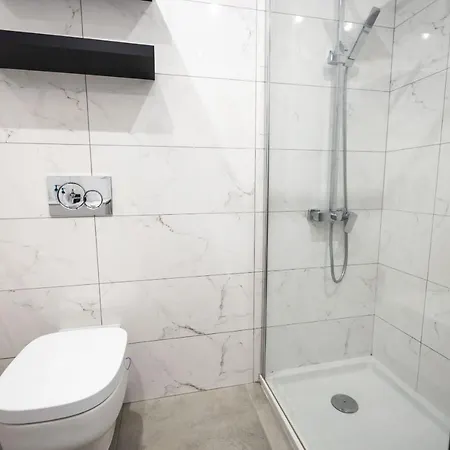 Contemporary Sandy Flat - Terrace & Seaside דירה *