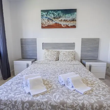 Contemporary Sandy Flat - Terrace & Seaside * פורטימאו