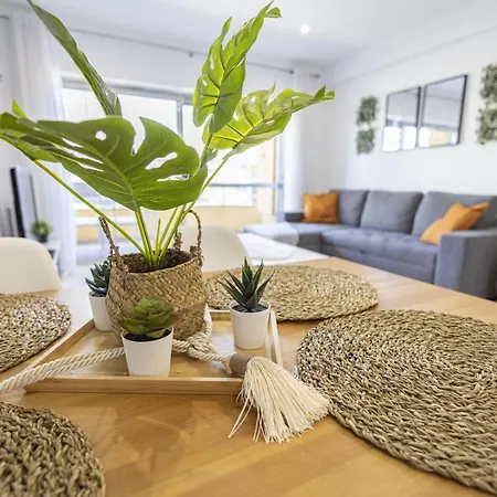 Contemporary Sandy Flat - Terrace & Seaside * פורטימאו