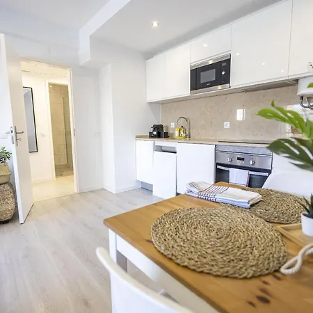 Contemporary Sandy Flat - Terrace & Seaside דירה פורטימאו